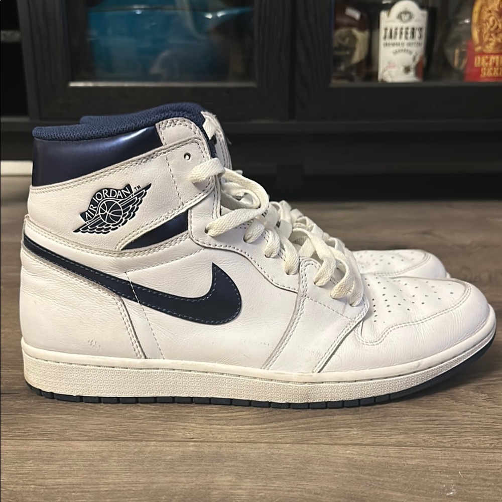 Air Jordan 1 high metallic blue